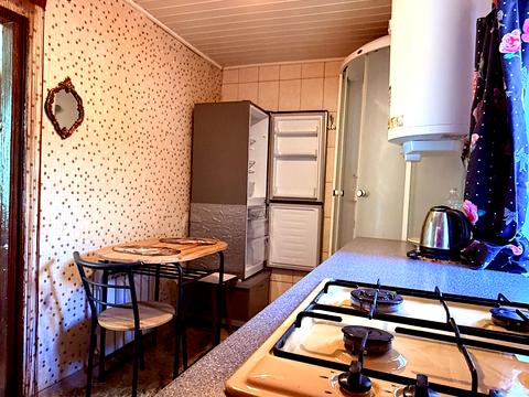 будинок за адресою Лабораторна вул., 36