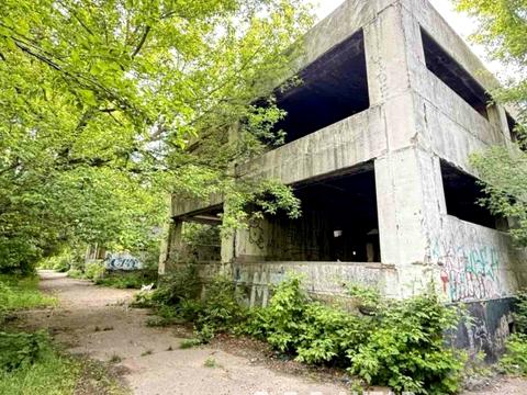 комерційна за адресою Новомиколаївська вул., 1