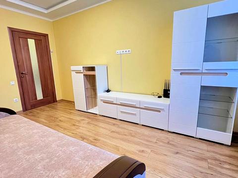 квартира по адресу Александра Довженко ул., 23