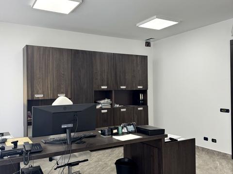 комерційна за адресою Івана Кудрі вул., 6