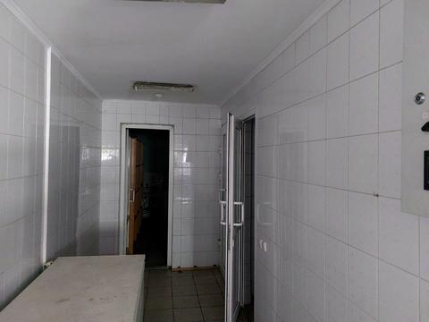 комерційна за адресою Виставкова, 1