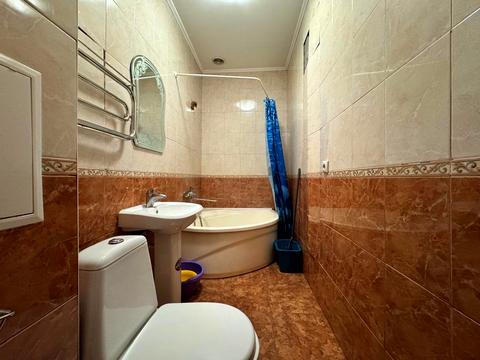 квартира за адресою Олександра Довженка вул., 2