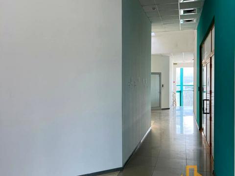комерційна за адресою Краснодонців, 141