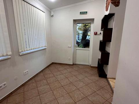 коммерческая по адресу Героев УПА ул., 37