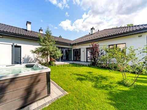 будинок за адресою Малинова вул.