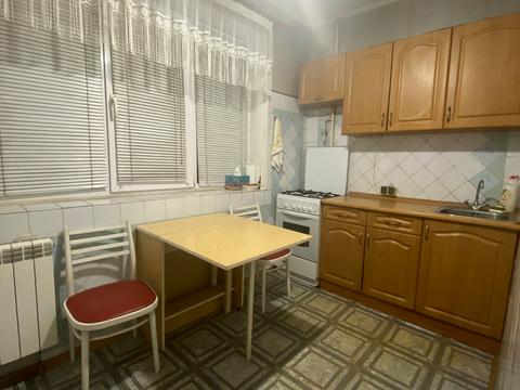 квартира за адресою Романа Шухевича просп. (Генерала Ватутіна), 10