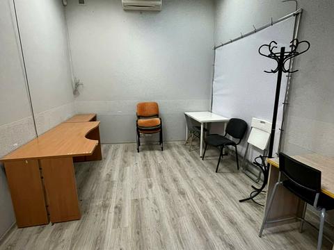 комерційна за адресою Тадеуша Костюшка вул., 18