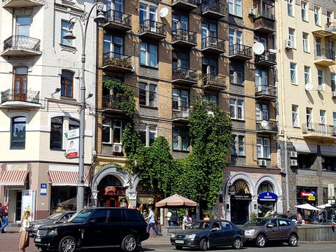 комерційна за адресою Велика Васильківська вул. (Червоноармійська), 16