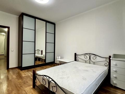 квартира за адресою Сім'ї Кульженків вул. (Петра Дегтяренка), 33