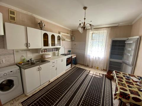 квартира за адресою Галини Петрової вул., 5