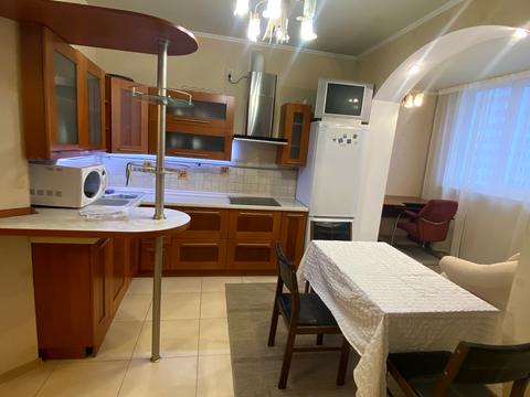 квартира по адресу Миколы Бажана просп., 10