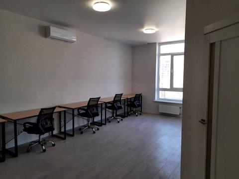 комерційна за адресою Жилянська вул., 68