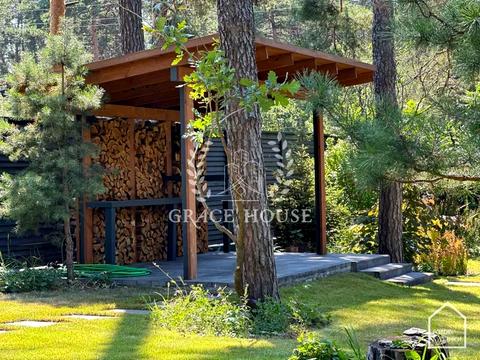 дом по адресу Плютовская ул.