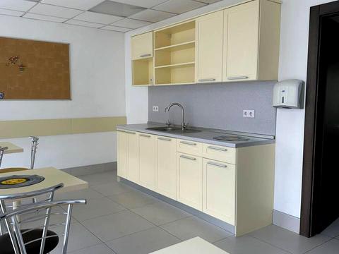 комерційна за адресою Науки просп., 3