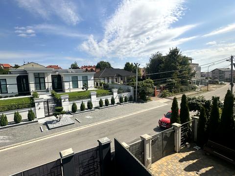 будинок за адресою Срібляста вул.