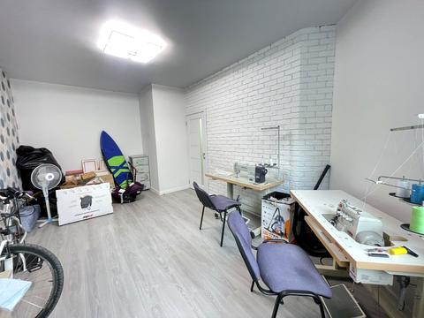 квартира за адресою Братська вул., 12