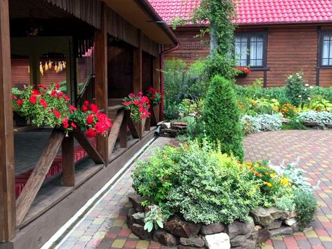 комерційна за адресою Грушевського вул., 65