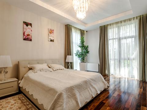 будинок за адресою Осіння