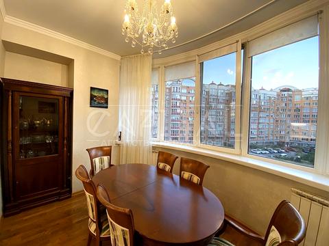 квартира за адресою Володимира Івасюка просп. (Героїв Сталінграду), 10-А