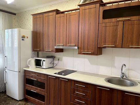 квартира за адресою Академіка Глушкова просп., 9б