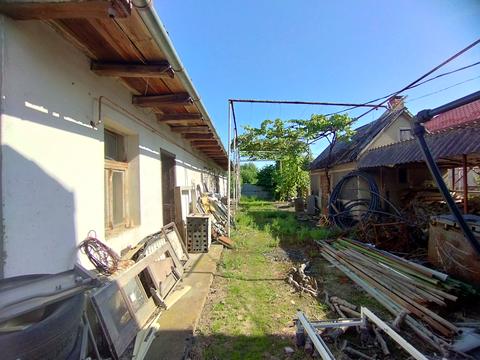 комерційна за адресою Василя Німчука вул. (Олекси Борканюка), 11