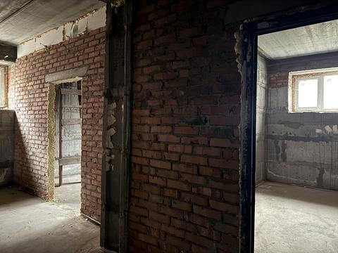 комерційна за адресою Лесі Українки бульв., 14б