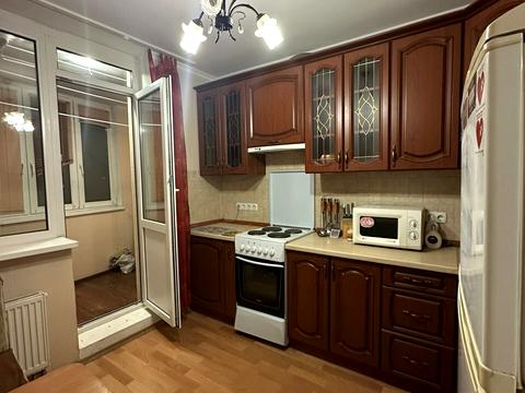 квартира за адресою Червоної Калини просп. (Володимира Маяковського), 68