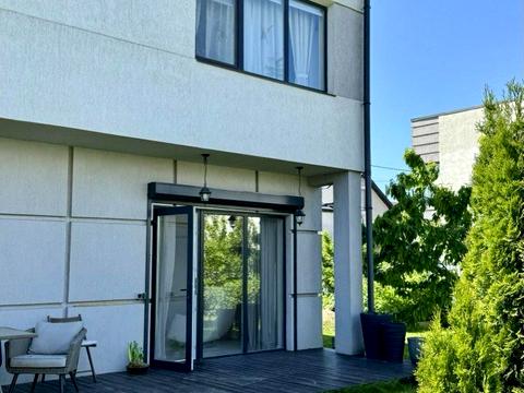 дом по адресу Курінна