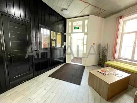 комерційна за адресою Кожум'яцька вул., 10