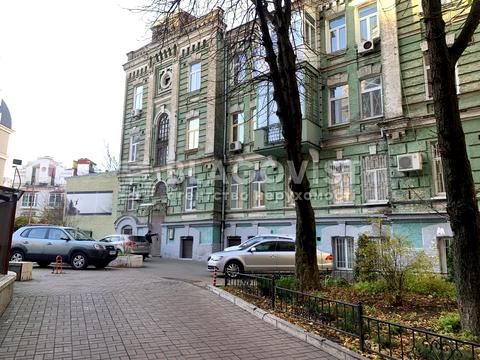 коммерческая по адресу Десятинная ул., 1/3