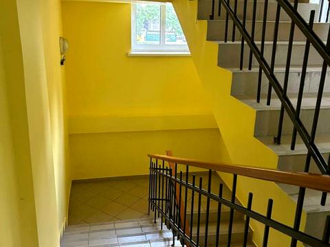 комерційна за адресою Саксаганського вул., 106Б