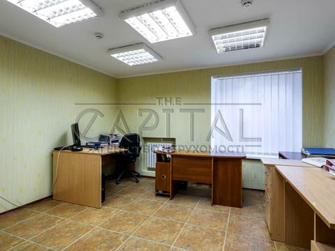 комерційна за адресою Євгенії Мірошниченко вул. (Софії Перовської), 10-Б