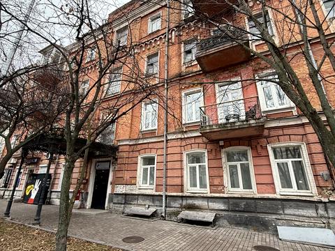 коммерческая по адресу Ивана Франко ул., 38