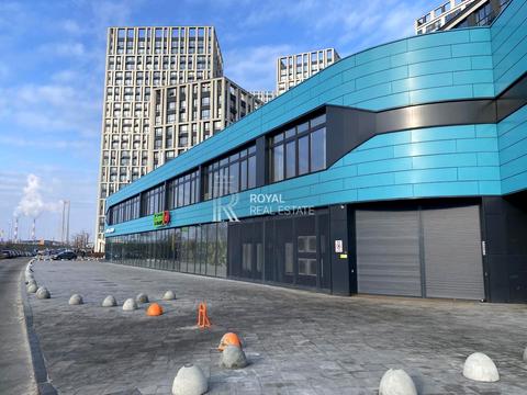 комерційна за адресою Зарічна вул., 2