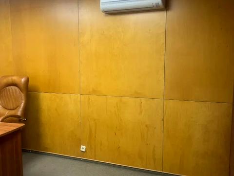 комерційна за адресою Осіння вул., 3