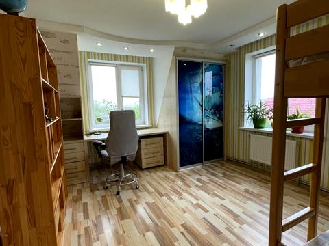 будинок за адресою вул. Корольова Академіка, 2