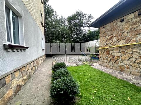 комерційна за адресою Звіринецька вул., 44