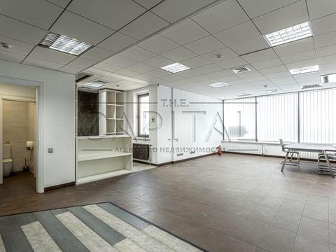 комерційна за адресою Саперно-Слобідська вул., 22