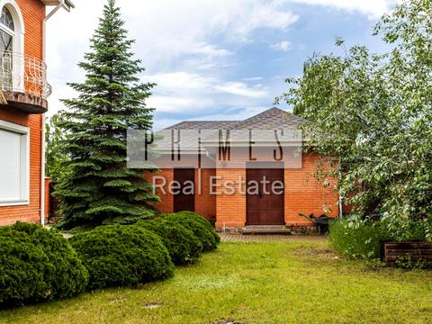 будинок за адресою Гідності вул. (Жертв Революції), 18