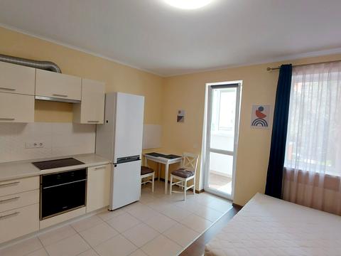 квартира за адресою Сім'ї Кульженків вул. (Петра Дегтяренка), 37