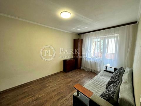 квартира за адресою Симиренка вул., 7-Б