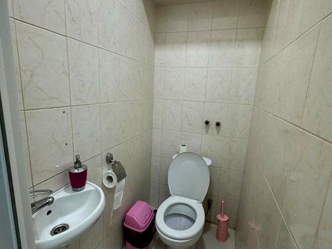 комерційна за адресою Інституцька, 6В