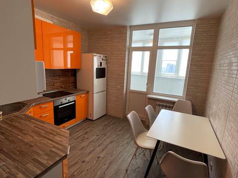 квартира за адресою Авіаконструктора Ігоря Сікорського вул. (Танкова), 4-В