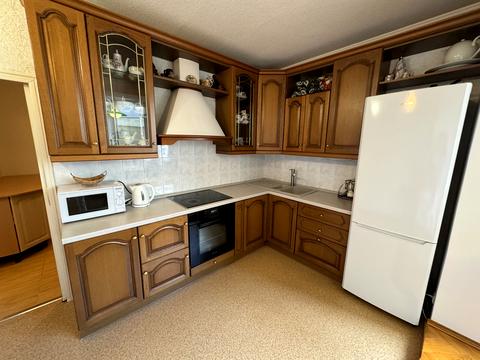 квартира за адресою Анни Ахматової вул., 6