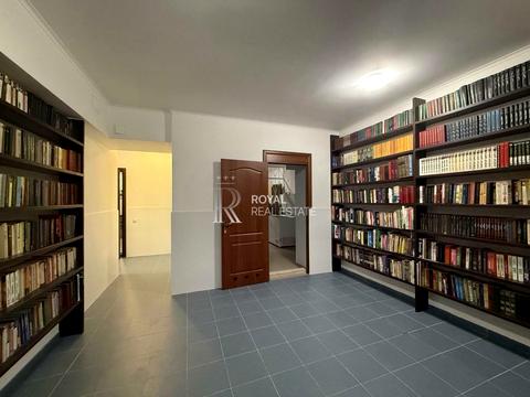 будинок за адресою с. Лісники, квіткова