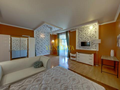 будинок за адресою Вишневе містечко