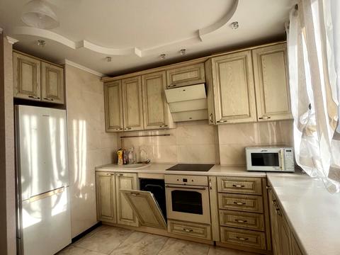 квартира за адресою Наталії Ужвій вул., 12