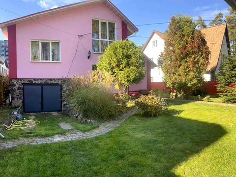 будинок за адресою Українська вул.