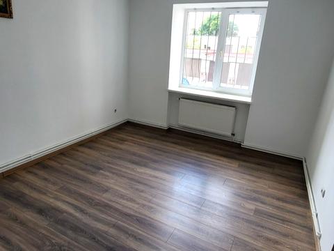 квартира за адресою Коновальця вул., 3