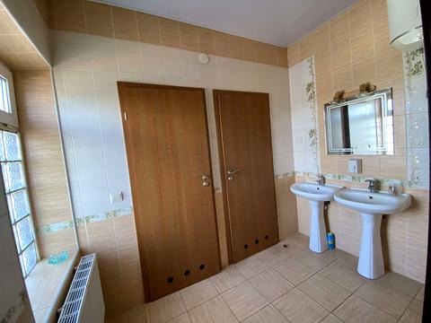 комерційна за адресою Буковинська вул., 9